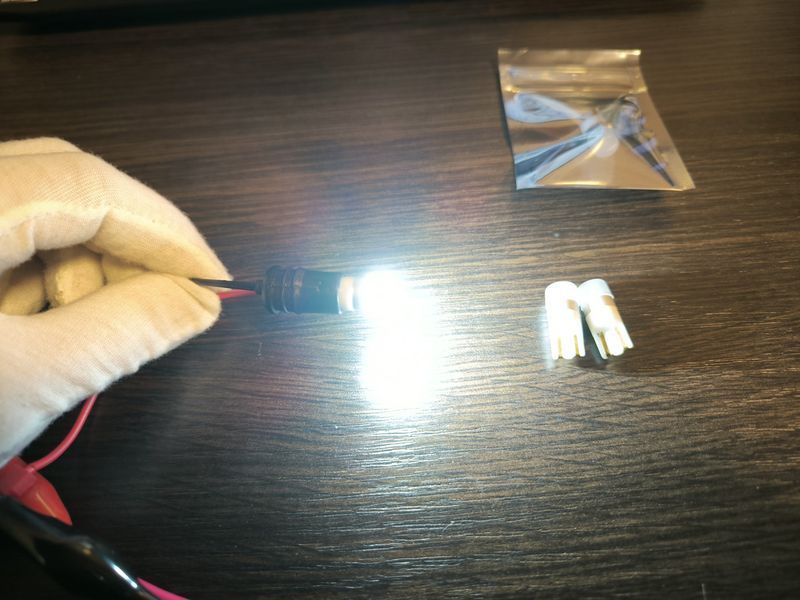 W5W T10 12V Габариты,подсветка светодиодные LED лампочка 144597 фото